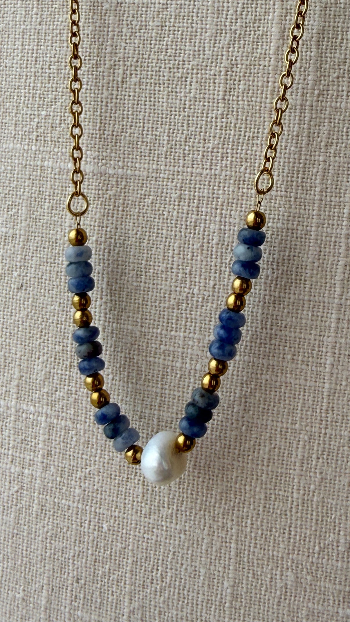 Iris Blue Stone & Pearl Necklace