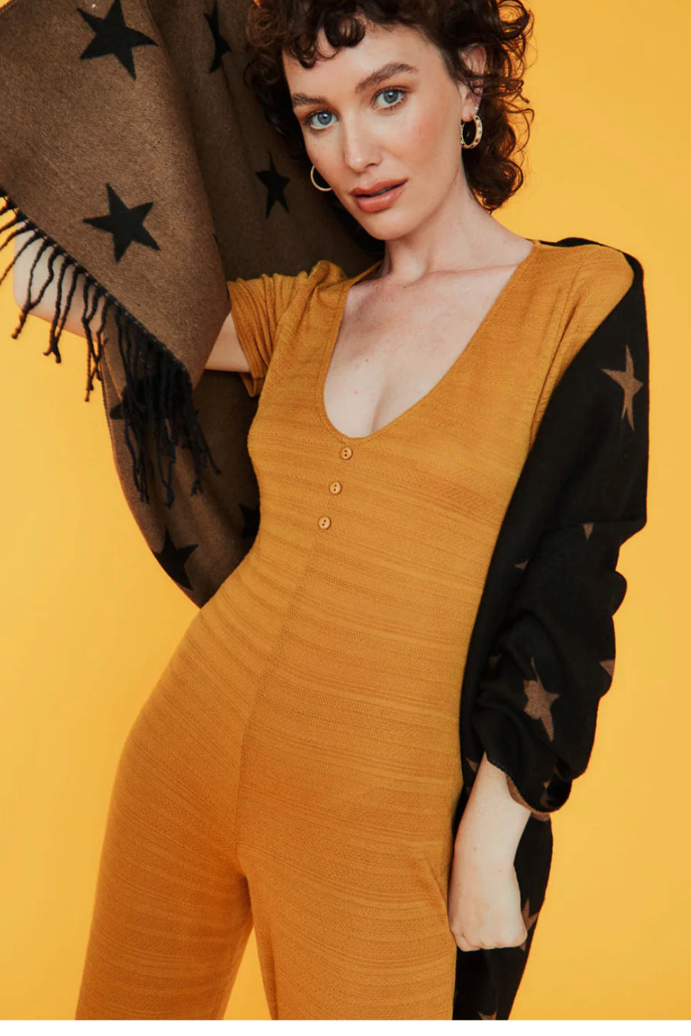 Star Cashmere Blend Reversible Scarf | Black & Camel