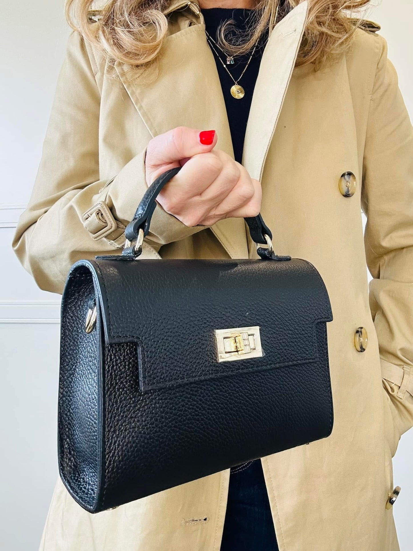 Firenze Leather Box Bag | Black
