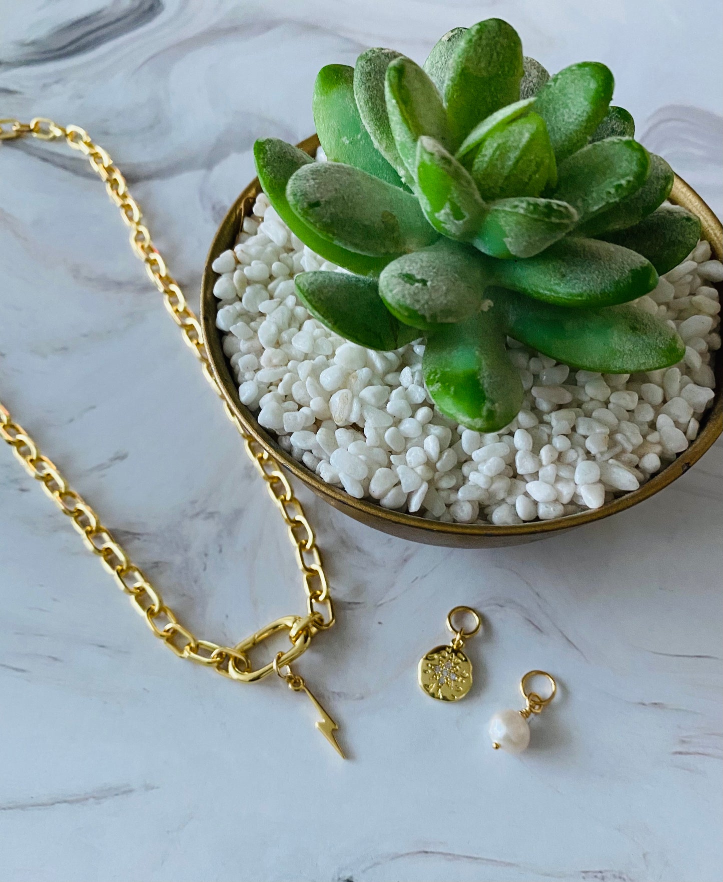 Charley Bolt Charm | Gold