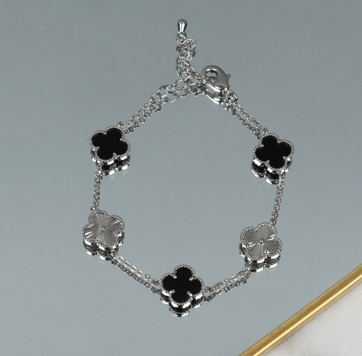 Clover Bracelet | Mother of Pearl Black & Silver