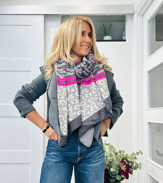 Maria Winter Scarf | Grey & Pink