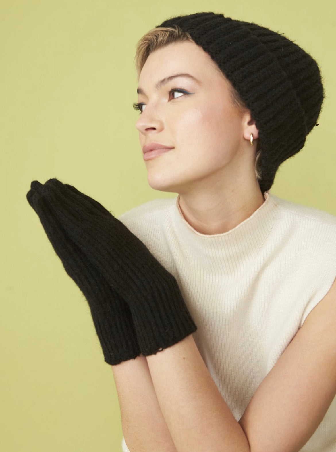 Cashmere Blend Knitted Gloves | Black