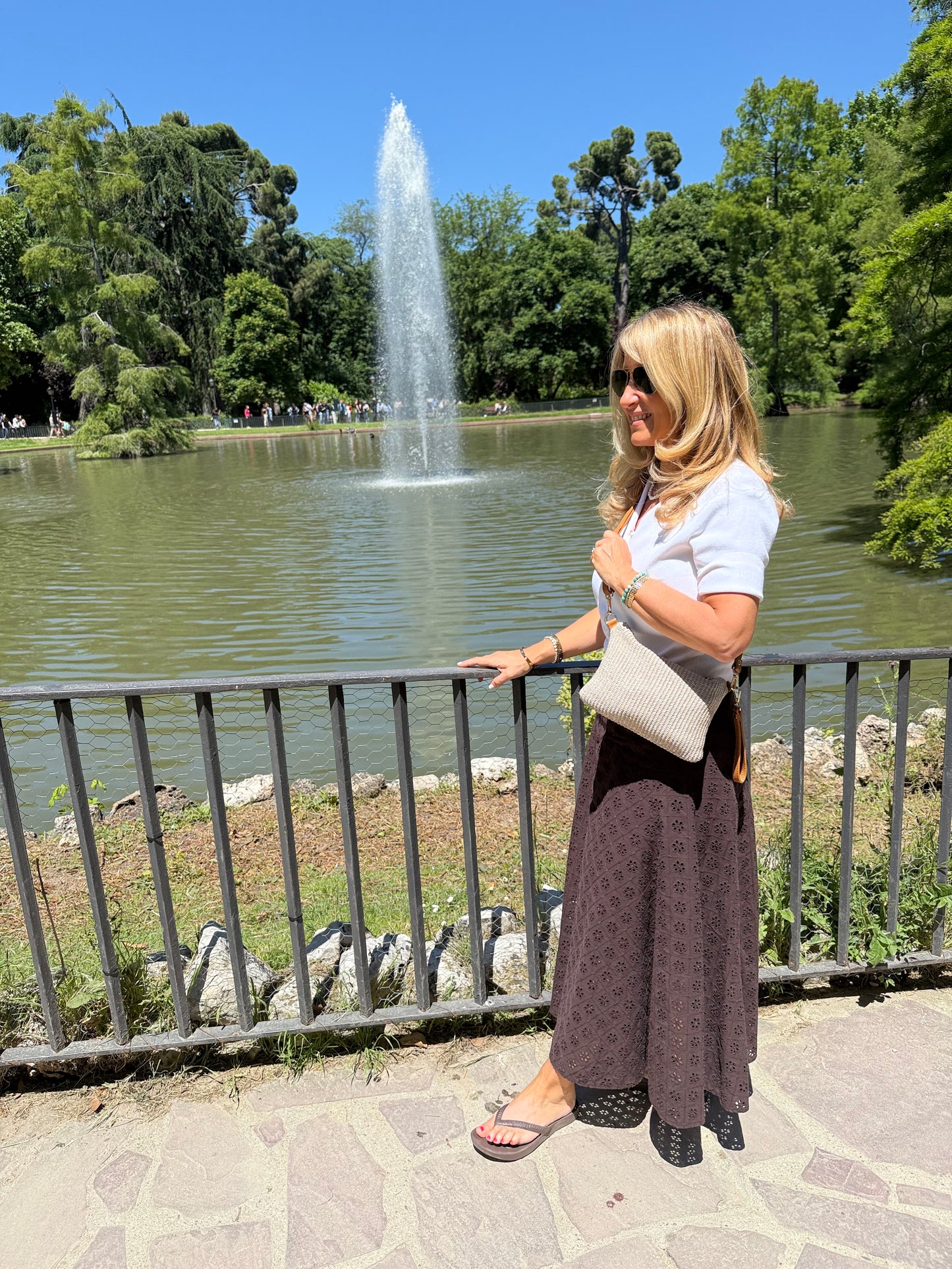 Crossbody / Wristlet Handwoven Raffia & Leather Bag | Taupe