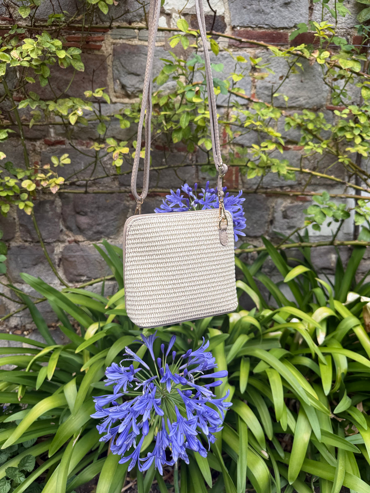 Woven Raffia & Leather Zip Round Bag | Cream & Taupe
