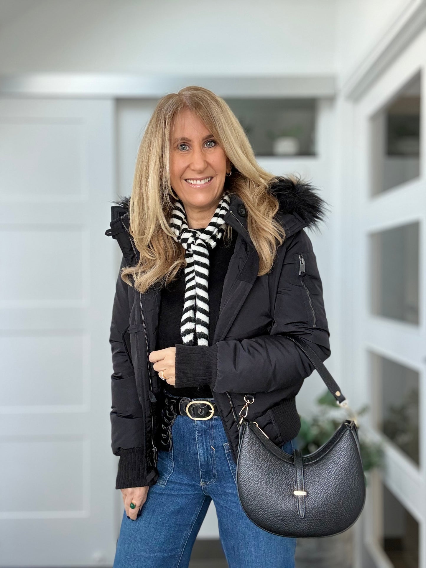 Striped Triangle Neck Scarf | Black