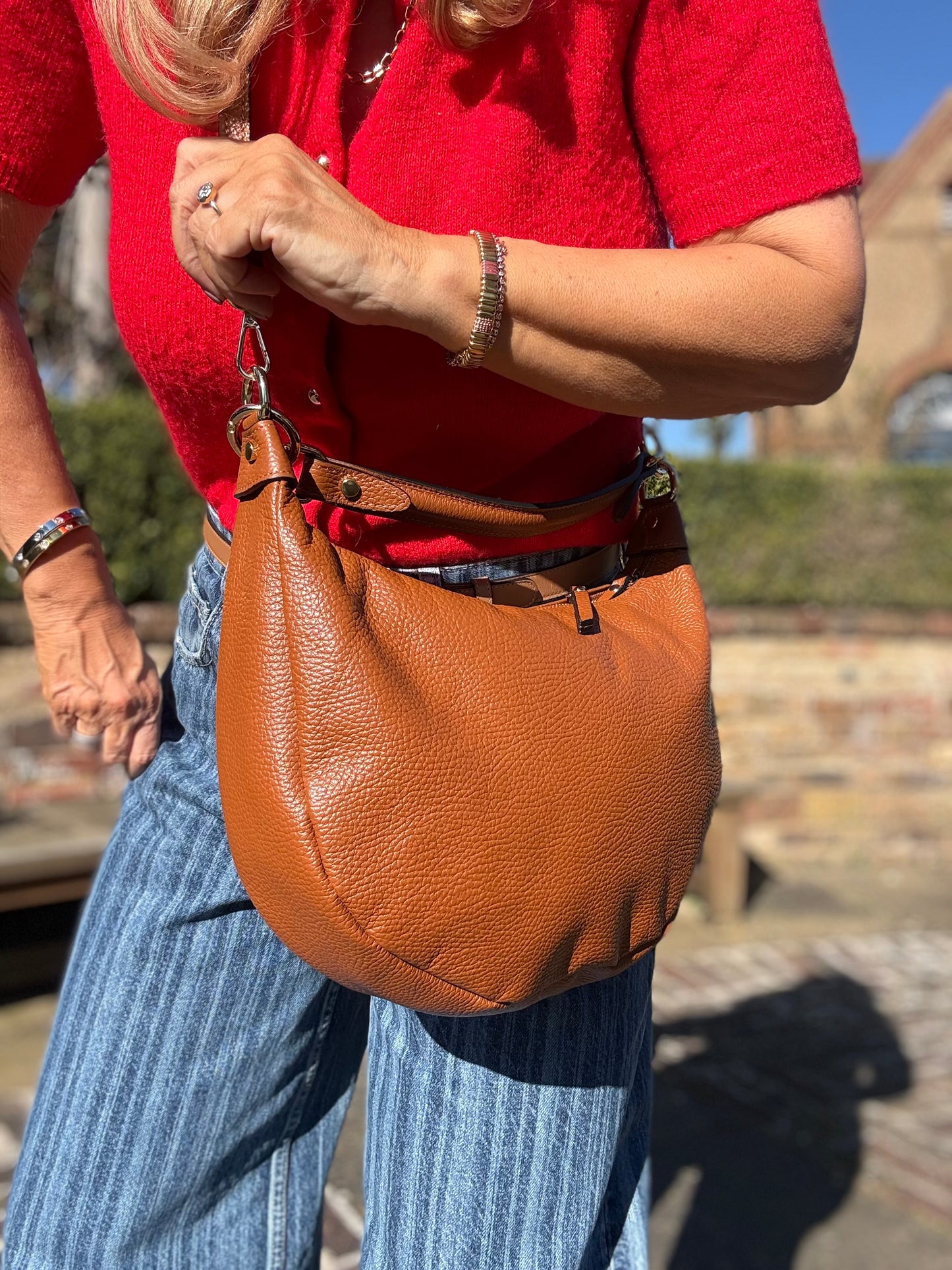 Valencia Crescent Hobo Bag | Tan