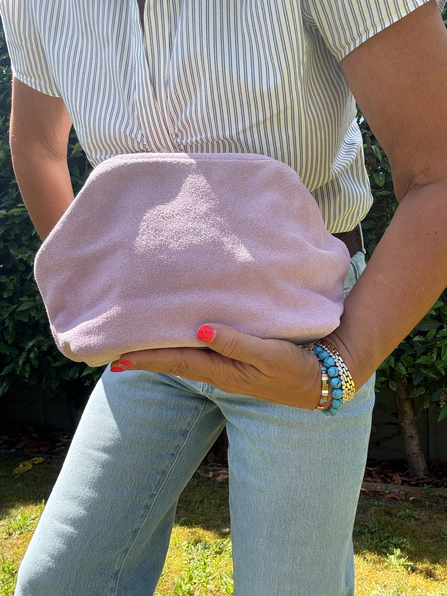 The Suede Shell Chain Bag | Pink