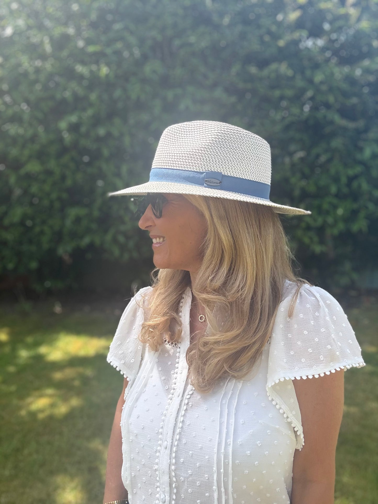 Solero Sun Hat (UPF50+ & Packable) | Denim Blue & Ivory