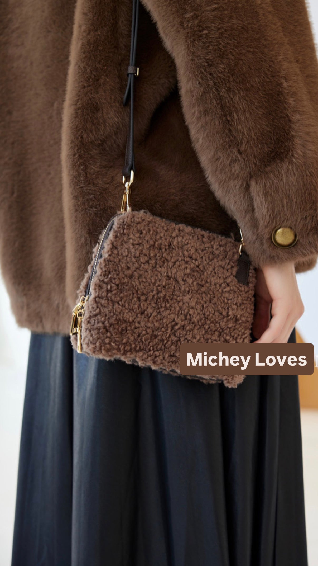Teddy Shearling Zip Round Bag | Chocolate Brown