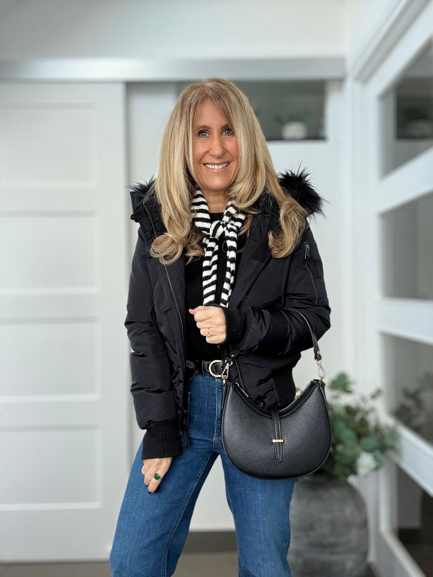 Striped Triangle Neck Scarf | Black