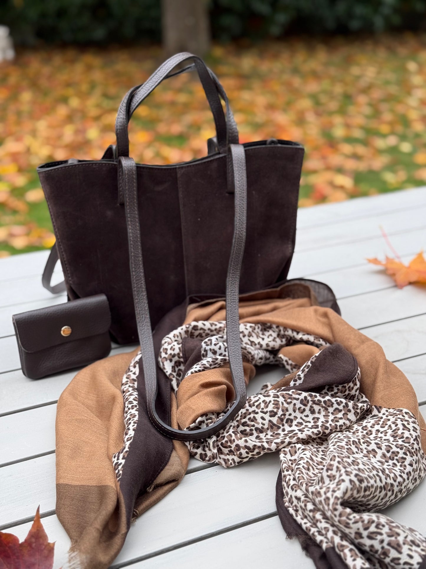 Genova Suede Tote Bag | Dark Chocolate