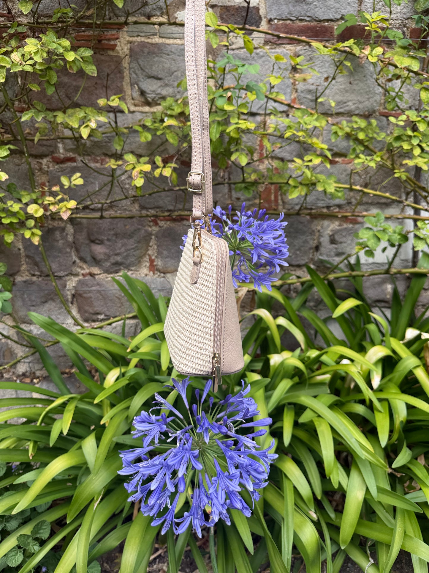 Woven Raffia & Leather Zip Round Bag | Cream & Taupe