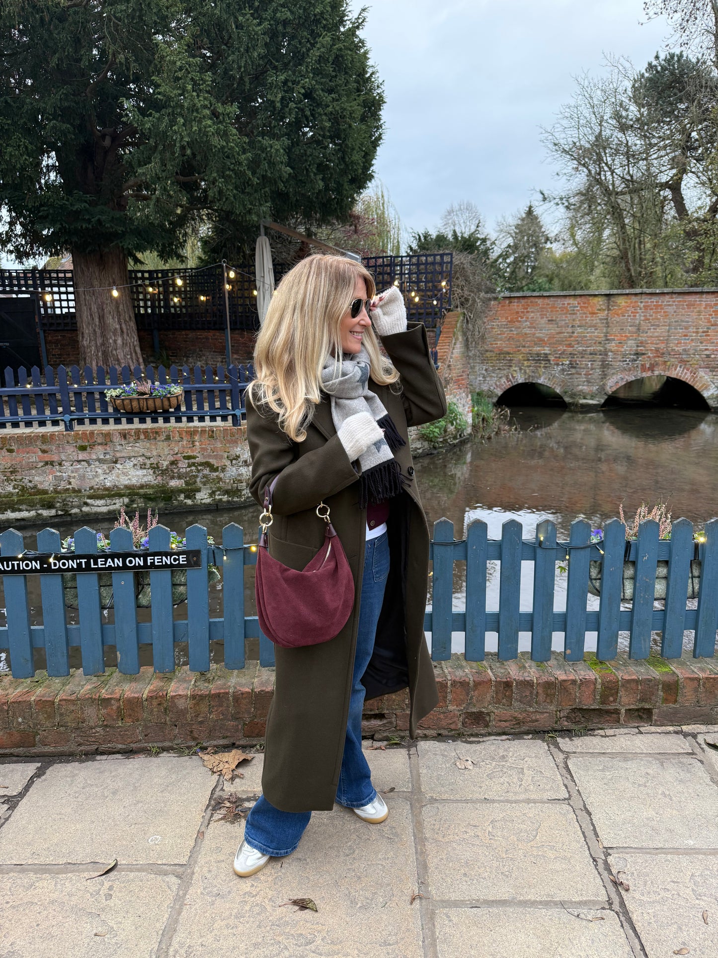 Sienna Suede Crescent Hobo Bag | Burgundy