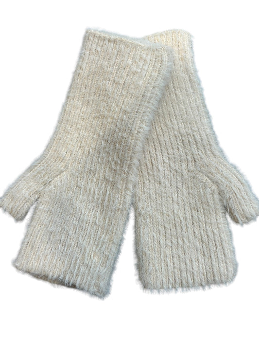 Winter Wrist Warmers | Cream