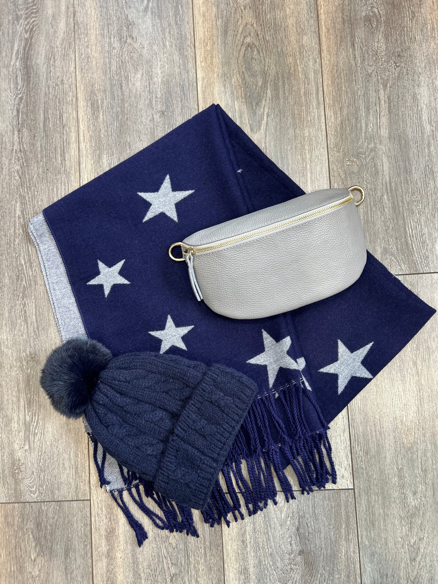 Star Cashmere Blend Reversible Scarf | Navy & Grey