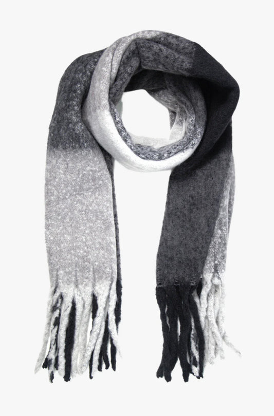 Square Print Heavyweight Scarf | Black & Grey