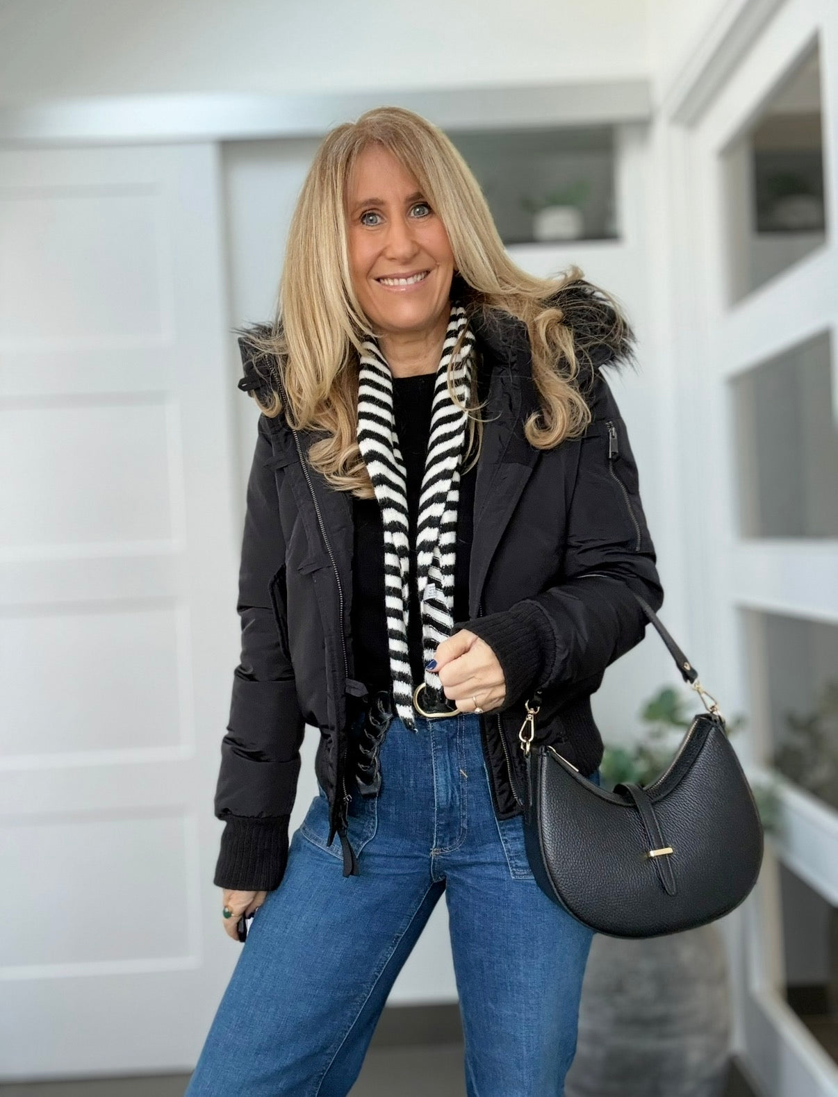 Crescent Shoulder/Crossbody Bag | Black