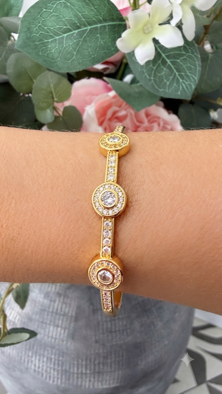 The Aurelia Geometric Bangle