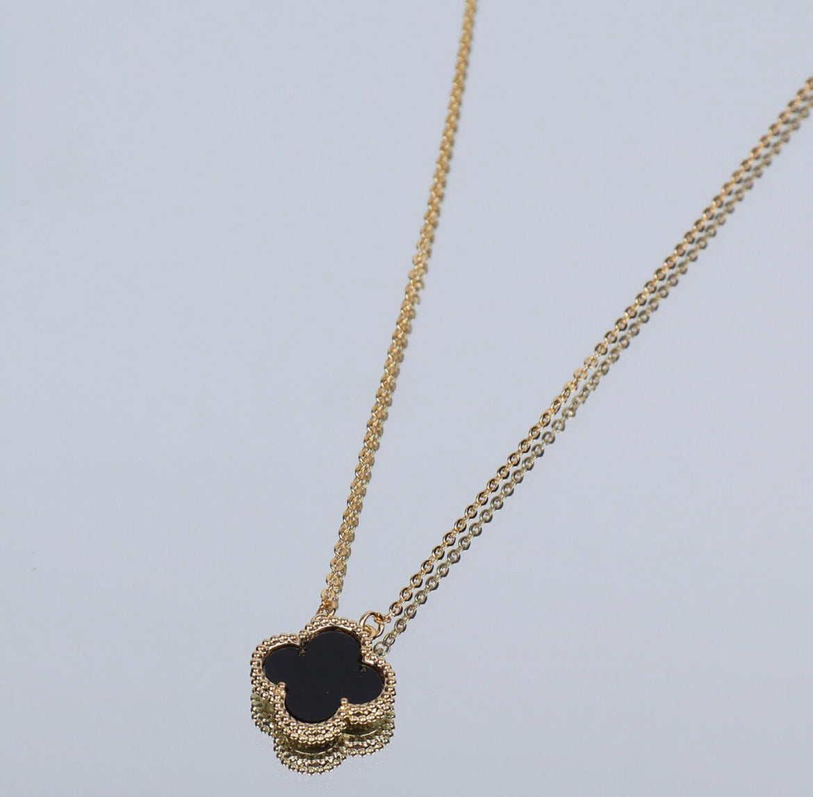 Clover Necklace | Mother of Pearl Black & Gold
