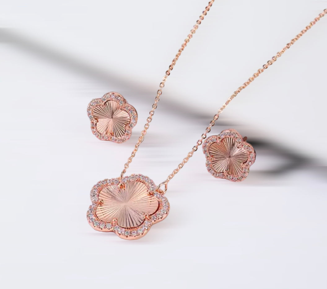 Clover Necklace | Rose Gold
